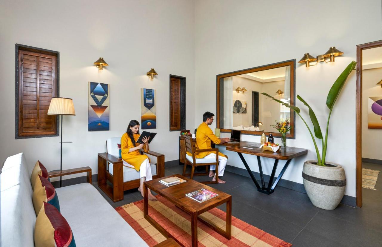 Viveda Wellness Resort Nashik Bagian luar foto