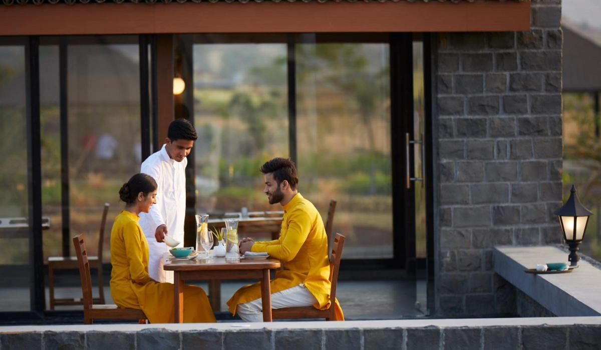 Viveda Wellness Resort Nashik Bagian luar foto