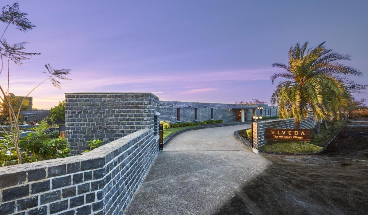 Viveda Wellness Resort Nashik Bagian luar foto